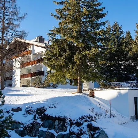 Casoja -lenzerheide Fuer 4 Personen Mit Privatem Jacuzzi Apartament Valbella