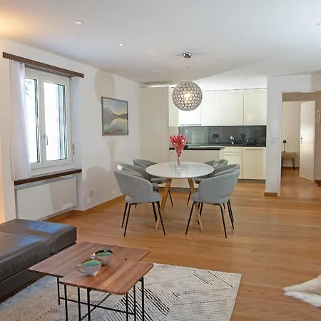 Casoja -lenzerheide Fuer 4 Personen Mit Privatem Jacuzzi * Valbella