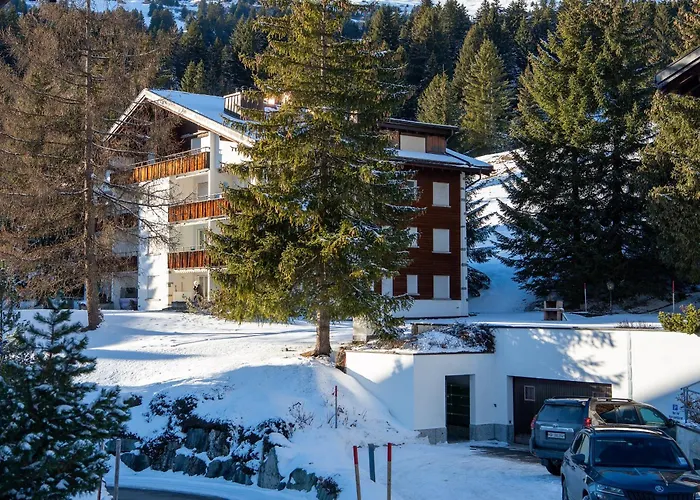 Casoja -lenzerheide Fuer 4 Personen Mit Privatem Jacuzzi * Valbella