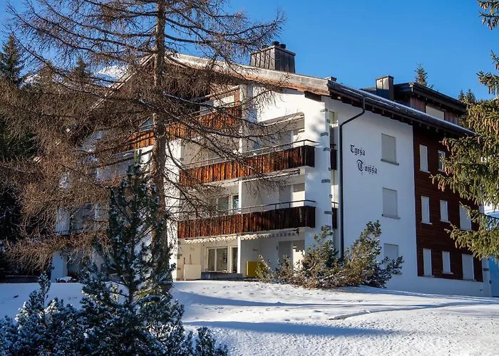 Casoja -lenzerheide Fuer 4 Personen Mit Privatem Jacuzzi Apartament