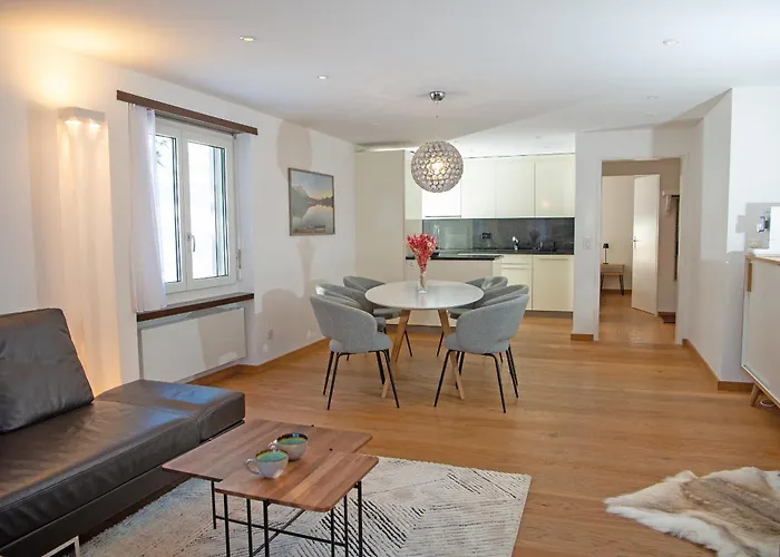 Casoja -lenzerheide Fuer 4 Personen Mit Privatem Jacuzzi * Valbella