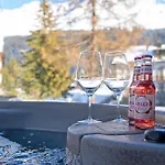 Alpine Retreat With Private Hot Tub *